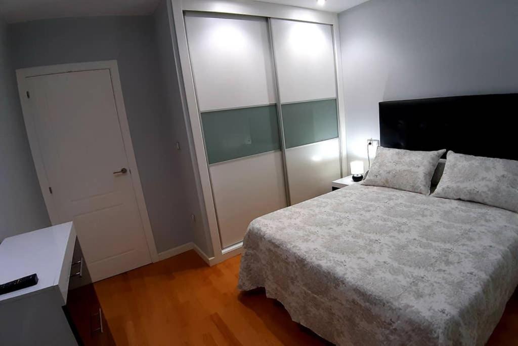 Disfrute De Sus Vacaciones Con Wifi En El Puerto De Carino Apartment Luaran gambar